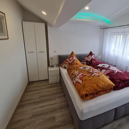 Ferien- Und Businesswohnung Sonnentor Dreilaendereck Im Zweiten Stock Lejlighed