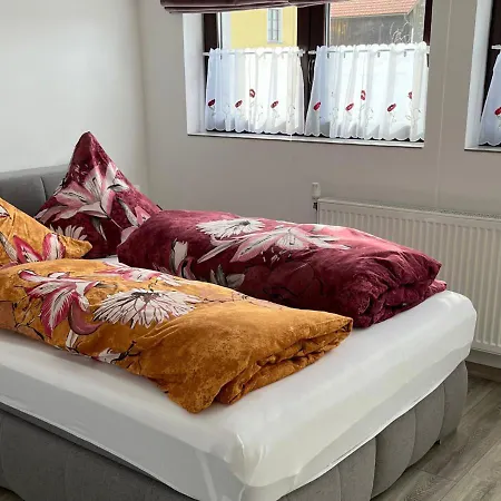 Lejlighed Ferien- Und Businesswohnung Sonnentor Dreilaendereck Im Zweiten Stock *