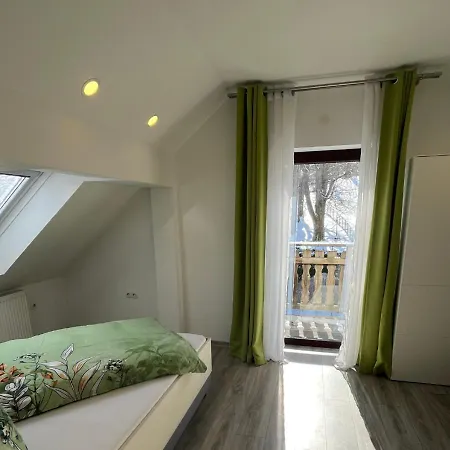 Ferien- Und Businesswohnung Sonnentor Dreilaendereck Im Zweiten Stock Apartmán Sonnen