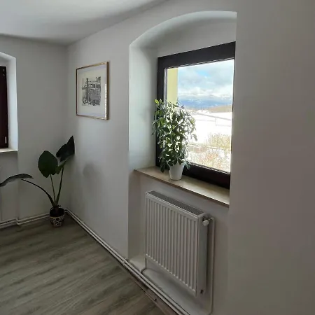 Ferien- Und Businesswohnung Sonnentor Dreilaendereck Im Zweiten Stock * Sonnen