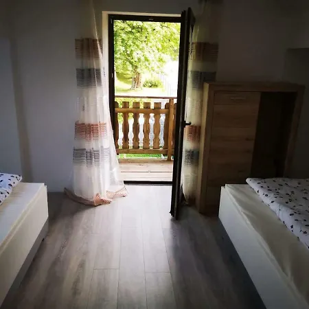 Apartmán Ferien- Und Businesswohnung Sonnentor Dreilaendereck Im Zweiten Stock *