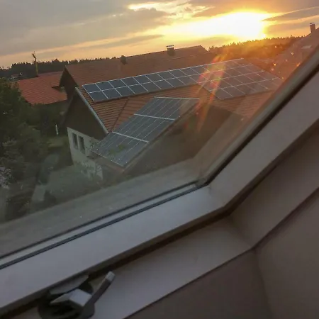 Lejlighed Ferien- Und Businesswohnung Sonnentor Dreilaendereck Im Zweiten Stock Sonnen