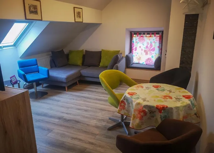 Lejlighed Ferien- Und Businesswohnung Sonnentor Dreilaendereck Im Zweiten Stock Sonnen