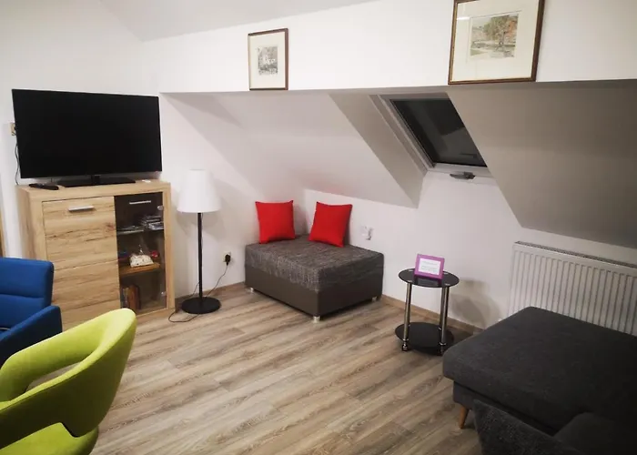 Lejlighed Ferien- Und Businesswohnung Sonnentor Dreilaendereck Im Zweiten Stock *