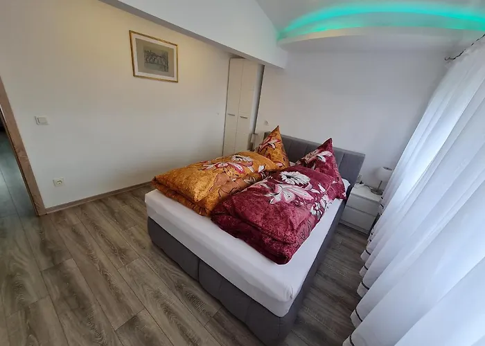 Ferien- Und Businesswohnung Sonnentor Dreilaendereck Im Zweiten Stock Lejlighed Sonnen