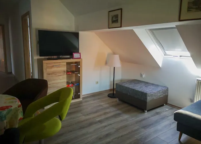 Lejlighed Ferien- Und Businesswohnung Sonnentor Dreilaendereck Im Zweiten Stock *
