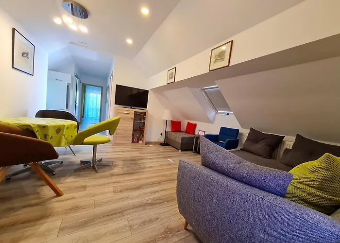 Ferien- Und Businesswohnung Sonnentor Dreilaendereck Im Zweiten Stock *