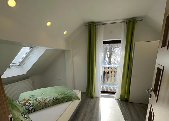 Ferien- Und Businesswohnung Sonnentor Dreilaendereck Im Zweiten Stock דירה Sonnen